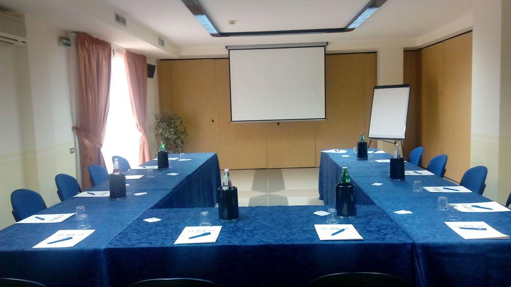 Best Western Hotel Rocca Касино Екстериор снимка